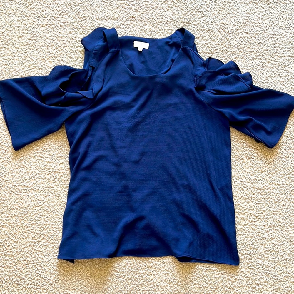 Cold shoulder blouse-boutique